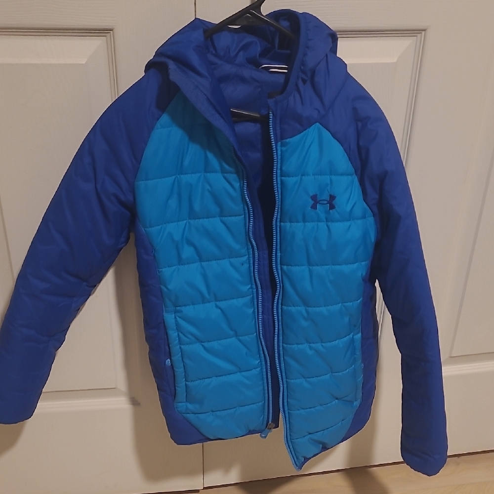 Under Armour Blue Puffer Jacket with Quilted Design Youth Medium
